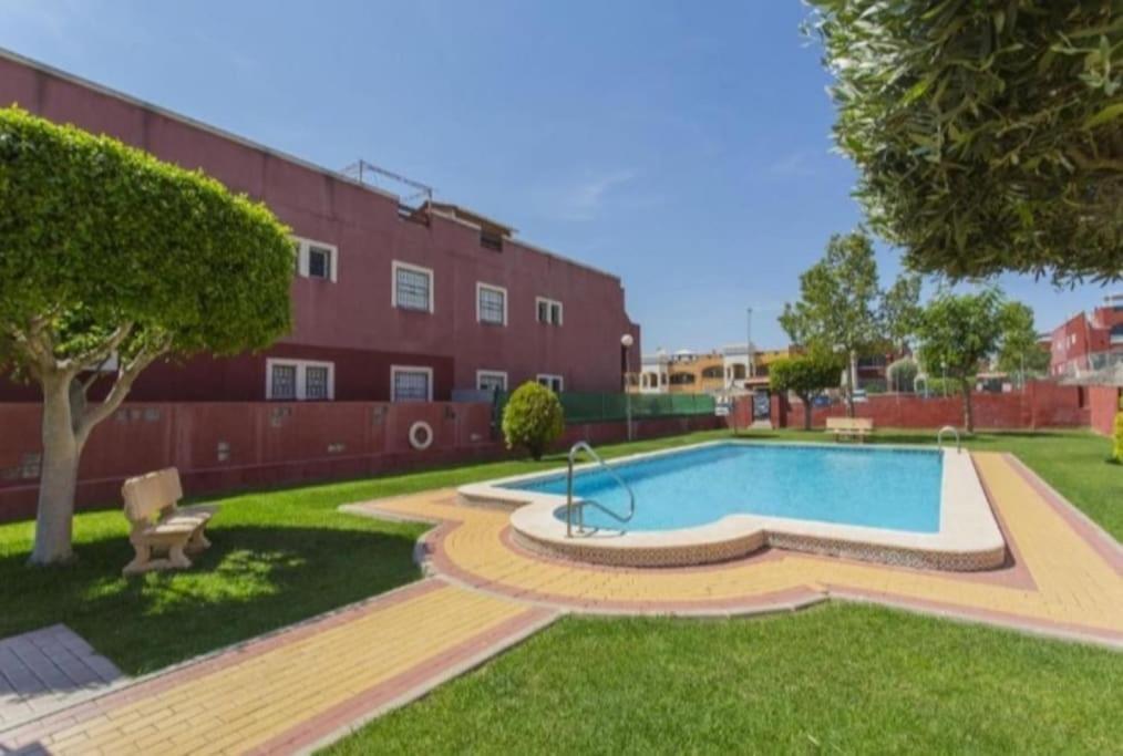 Lago De Sanabria Torrevieja Eksteriør bilde